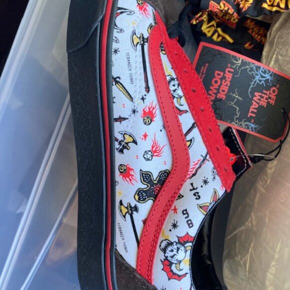 Vans "Stranger Things" skateboard shoes w/original shoe bag NWT - Picture 9 of 14